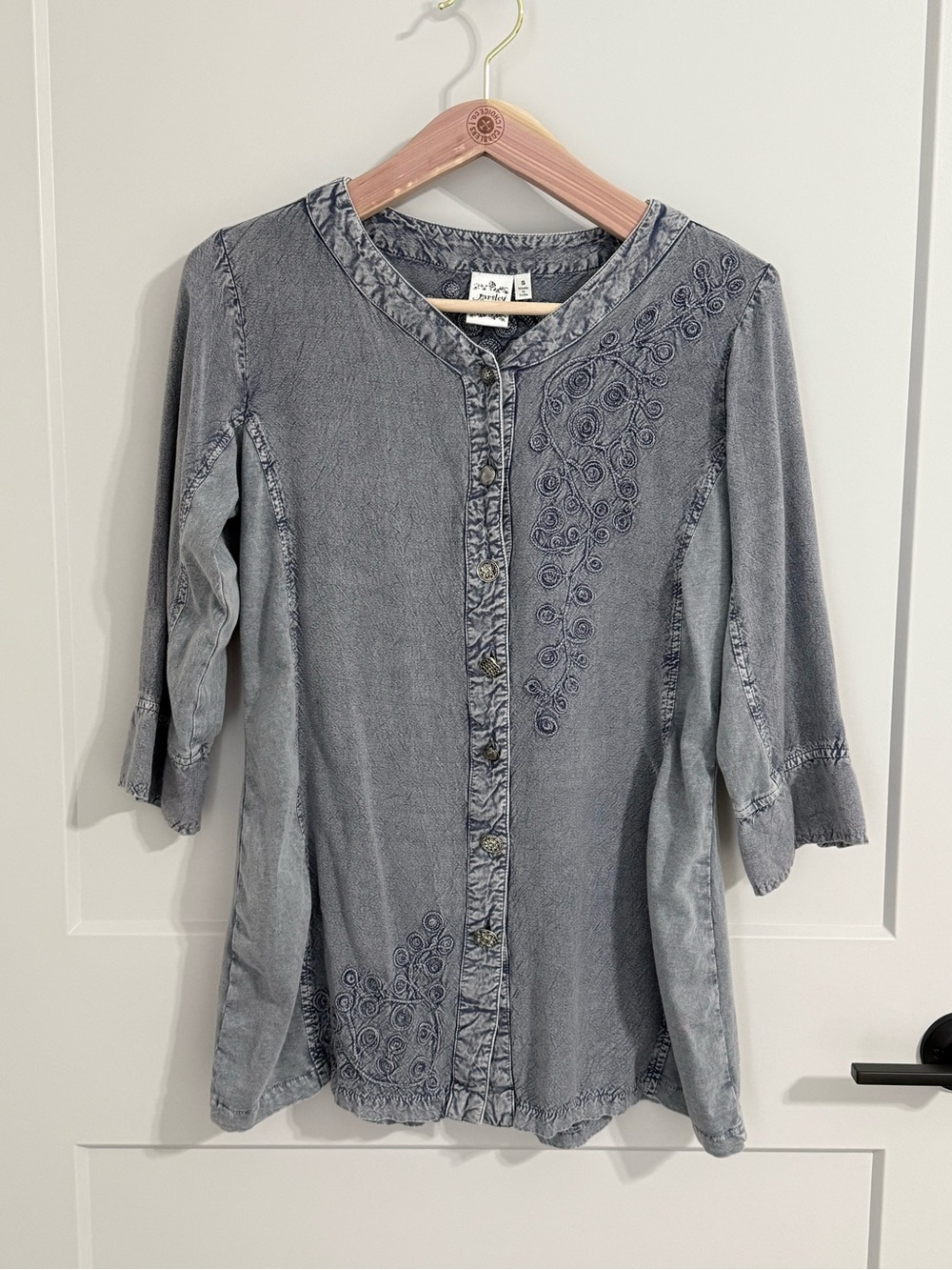 Parsley & Sage Small Mineral Wash Embroidered Boho Tunic Button Front